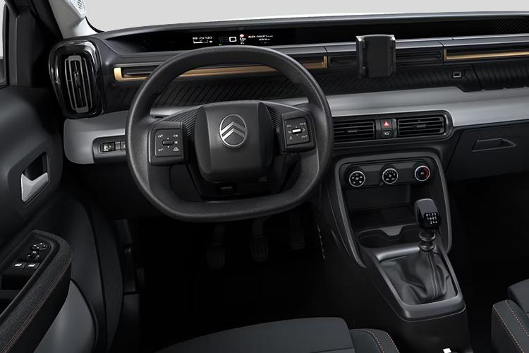 3923658 83kW Max 44kWh 5dr Auto