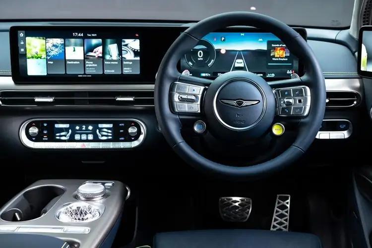 3376979 168kW Premium 77.4kWh 5dr Auto Comfort/Innovation