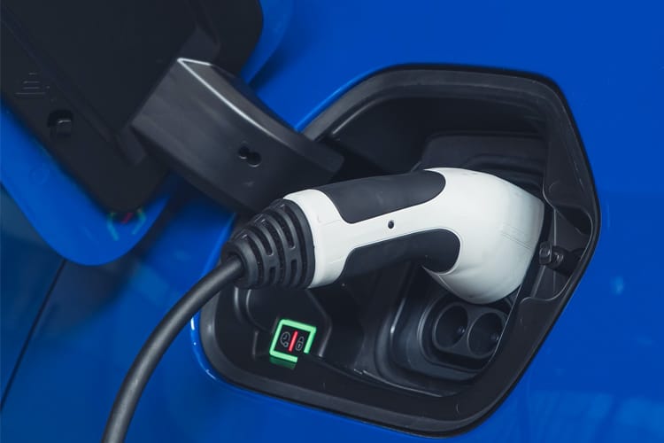 3812940 100kW Ultimate 50kWh 5dr Auto