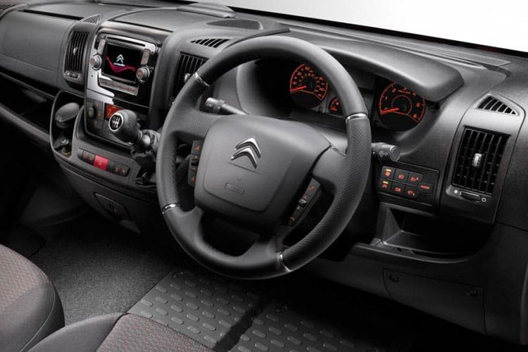 3947338 2.2 BlueHDi 140 Dropside Crew Cab Enterprise