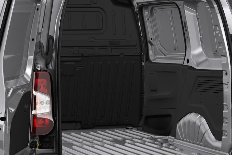 3979245 2.2 D 150ps Crew Van Driver EAT8