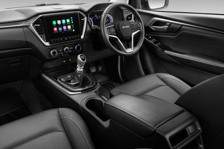 3947435 1.9 V-Cross Steel Edition Double Cab 4x4