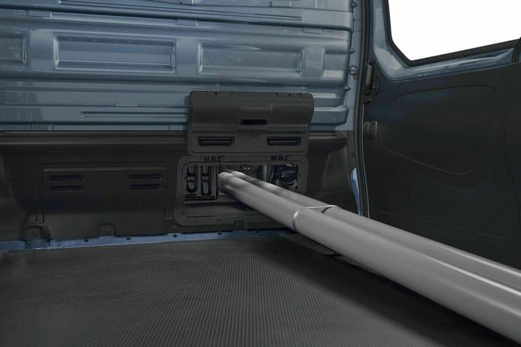 3735823 LL30 Blue dCi 150 Extra Sport [Safety] Crew Van